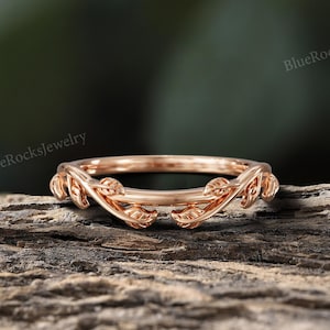 Nature Inspired Leaf Curved Wedding Band,Unique Rose Gold Band,Delicate Leaves Stackable Promise Ring,Matching Ring For Women,Gift For Her