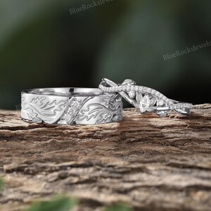 Conjunto de anéis de casal em moissanita inspirados na natureza, alianças de casamento vintage em ouro rosa com gravação de folhas, para ele e para ela, presente de aniversário. imagem 5