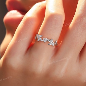 2pcs Nature Inspired Couple Rings Set Sterling Silver Moissanite Wedding Ring Leaf Shape Handmade Band Promise Rings For Men And Women image 2