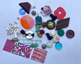 Craft supplies, Assemblage, Jewelry making, Scrapbooking, Art supplies, Mixed Lot