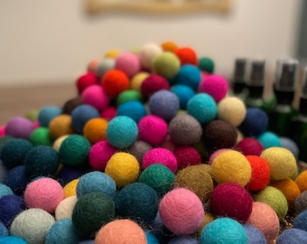 Catnip Infused Felted Wool Balls and Infusion Spray (10 or 20 toys + 1 Mister)