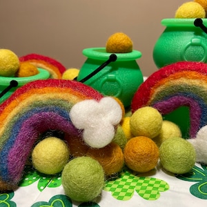 Pot of Gold cat toy set