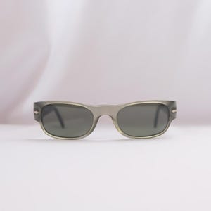 Persol 2542 Vintage 90s Khaki Green Authentic Rectangular Sunglasses