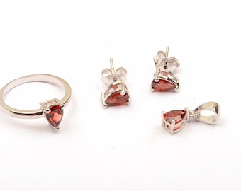 Set di gioielli in argento sterling con granato: anello, orecchini, pendente