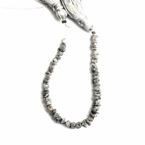 Perline di diamante grigio, perline di diamante grigio naturale, perline di diamante grezzo, filo da 8 pollici, perline da 4-5 mm, perline di forma irregolare, per gioielli