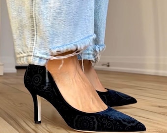 Ron White Limited Edition DWP 1 Velvet Pumps - Brand New-French Navy - Size 7.5 (No Box)