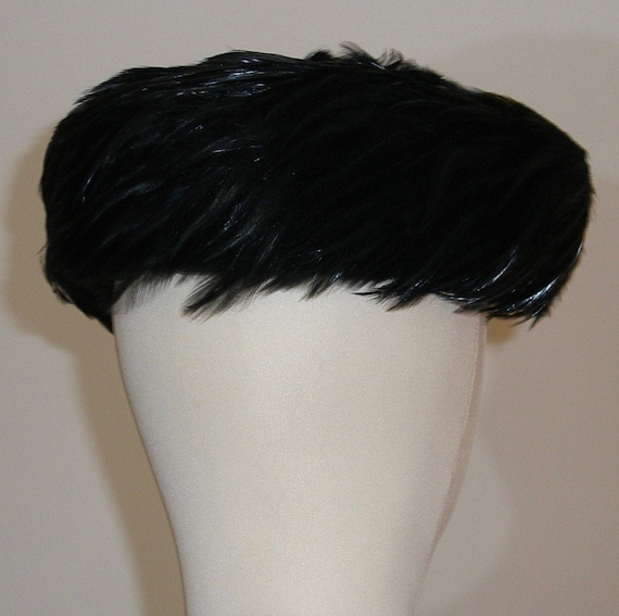 YVES SAINT LAURENT - Cappello in Piume Anni 60 display picture 1