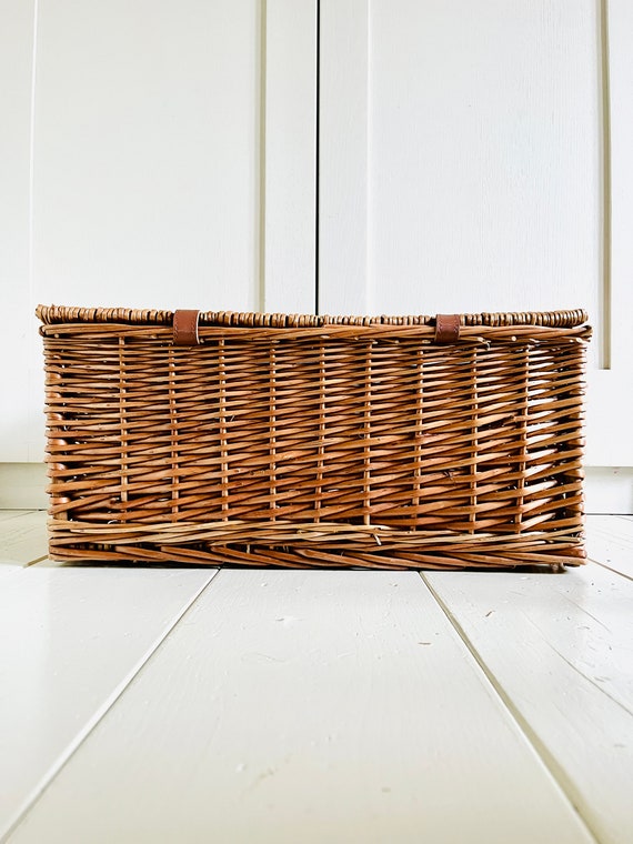 Vintage Picnic Basket / Storage Basket, Gift Bask… - image 3