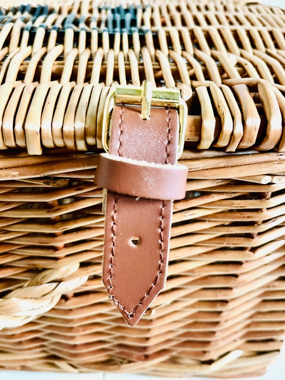 Vintage Picnic Basket / Storage Basket, Gift Bask… - image 4