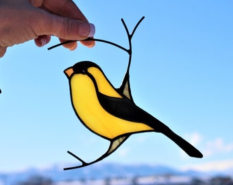 Stained glass Goldfinch, Hanging Goldfinch Suncatcher, American Goldfinch, Mothers Day Gift