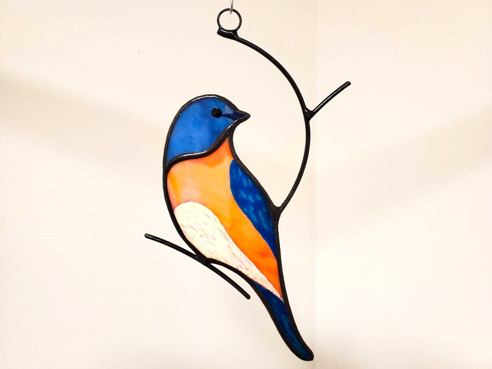 ステンドグラス　青い鳥とブドウのサンキャッチャー ステンドグラス 青い鳥とぶどうのサンキャッチャー - メルカリ