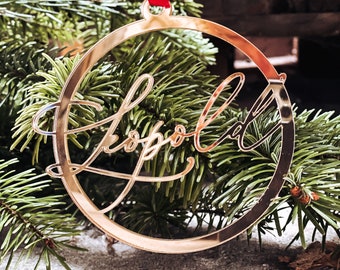 Personalisierter Weihnachtsbaumanhänger mit Namen aus Acryl - Anhänger für Weihnachtsbaum mit Namen in Gold und Silber - Christbaumschmuck