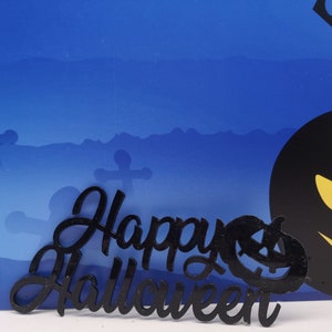 Schriftzug Happy Halloween aus Acrylglas in Schwarz mit Kürbismotiv