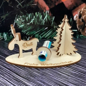 Geldgeschenk Weihnachten mit Elch und Tannenbaum inkl. Gravur "Frohe Weihnachten"  - optional mit Wunschname aus Holz