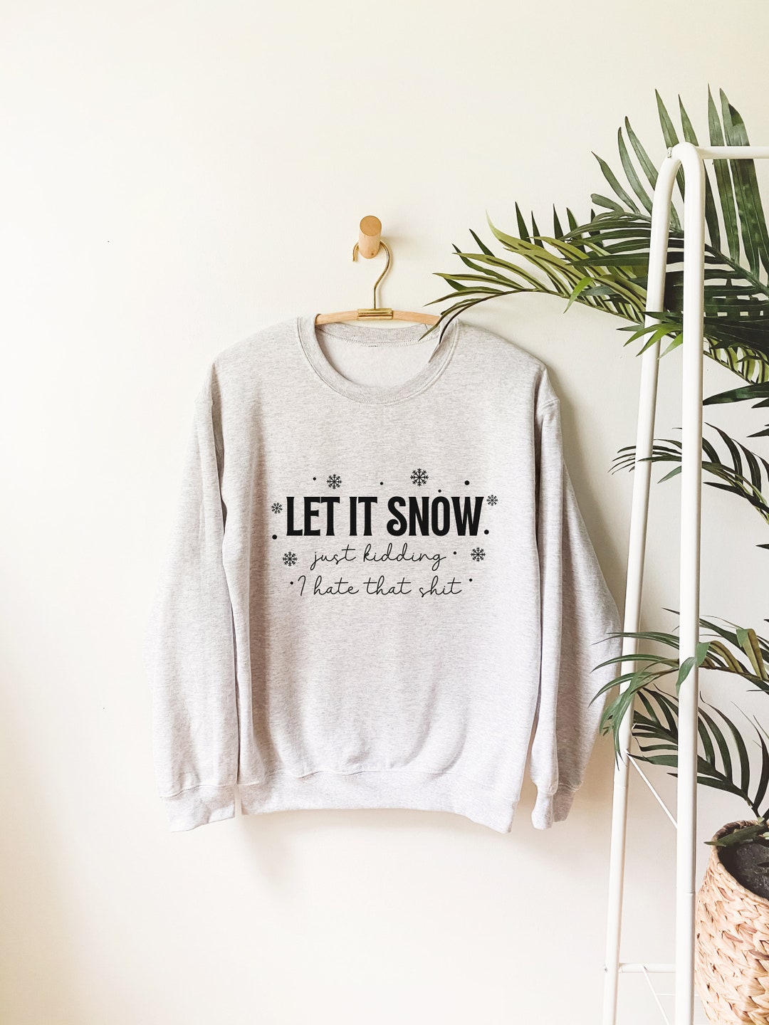I hate winter sweatshirt hotsell