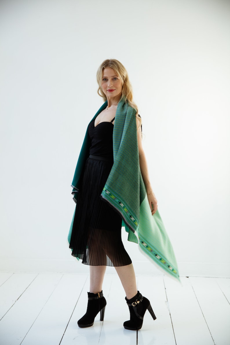 Light Wool Cape Fusion Green image 5