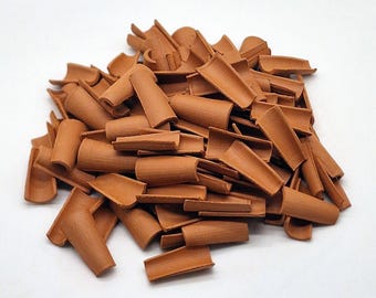 Miniatur Dachziegel . Gebogene roter arabischer Dachziegel 35 mm (150u.)