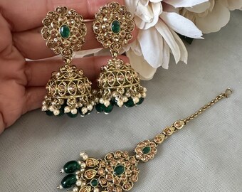 Gg Beautiful Australian Stones Beads Green Earring Tikka Set