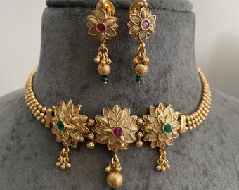Gg Beautiful Antique Gold Beads Stone Jewellery Set