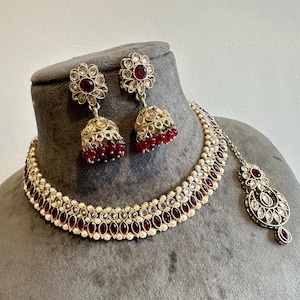 Maroon Polki Stone Jewelry Set: Imitation AD Earrings