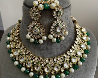 Ensemble de bijoux Gg Pretty imitation Manka Kundan avec boucles d'oreilles N Tikka(275)