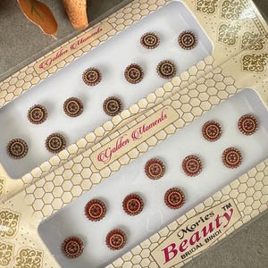 Gg Beautiful Pack of Stone Bindis Only For 5