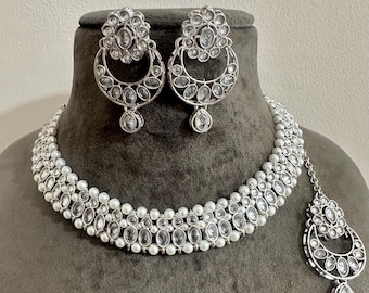Imitation Polki Silver Jewelry Set: Faux Pearl Necklace & Earrings