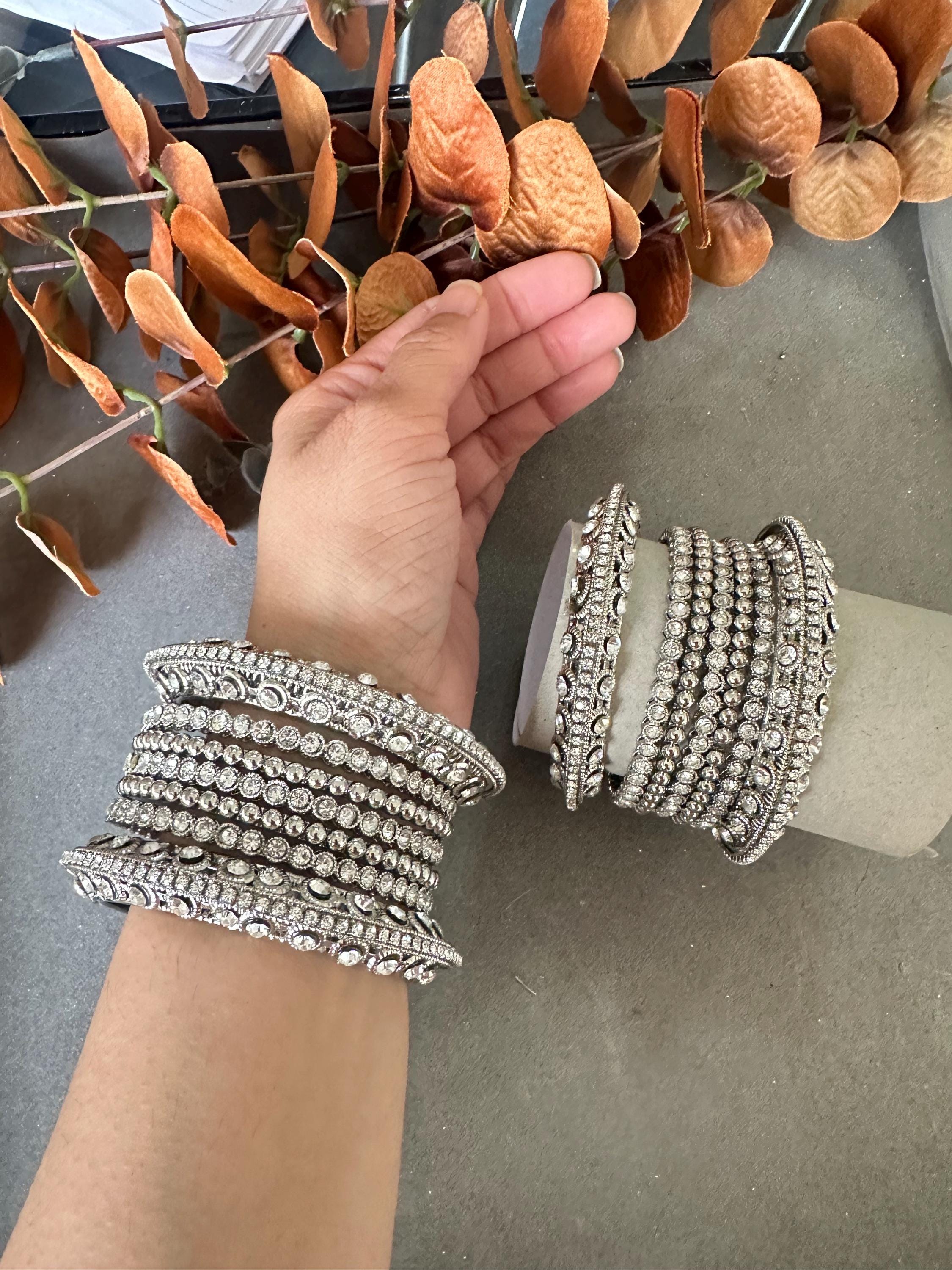 Gg Pretty Silver Bangles Set