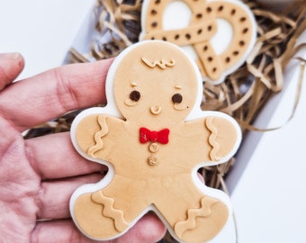 3D Christmas 'Gingerman' Fondant Embosser & Cookie Cutter Set - Quick Shipping for Your Holiday Baking!