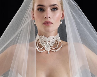Lace pearl necklace bridal choker wedding baroque jewelry embroidered fashion accessory couture medieval bijoux trend bride draped design