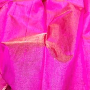 100% Silk Shimmer Raw Silk Fabric, Dupioni Silk Fabric. Golden shimmer fabrics