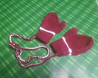 Child/Toddler Mittens with String