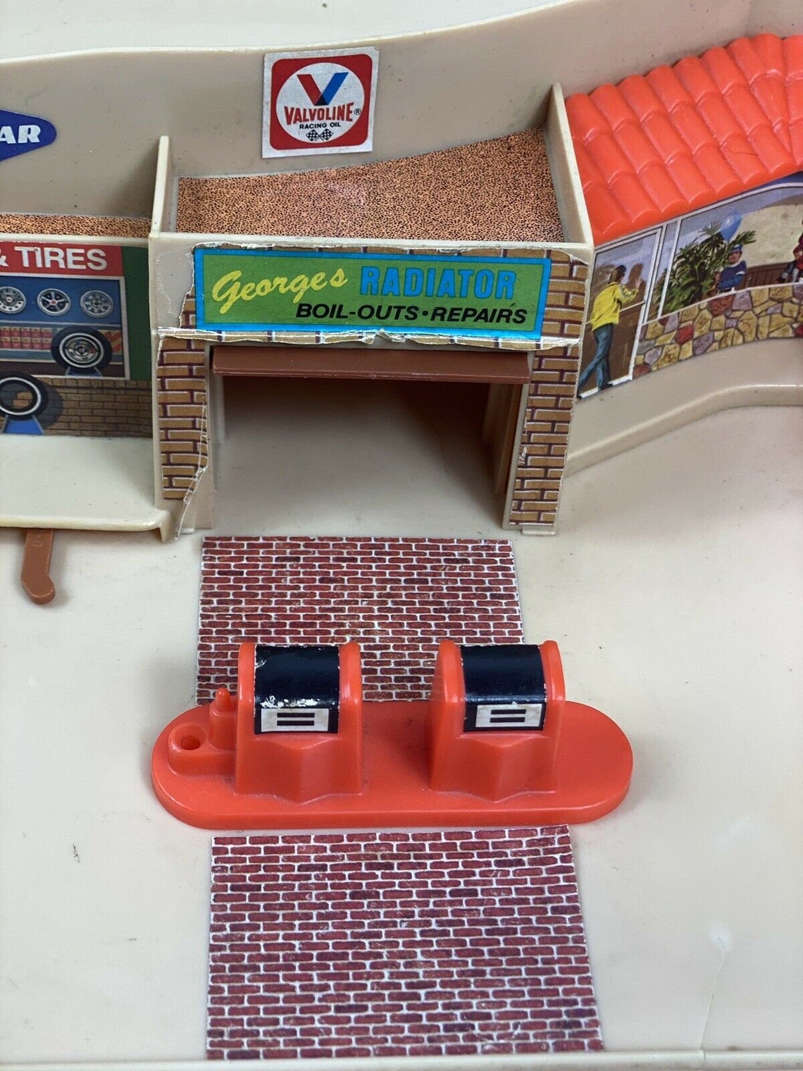 Vintage 1979 Mattel Hot Wheels Service Center Sto N Go Playset Etsy