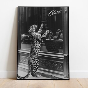 Impression de panthère dans la bijouterie, impression d'affiche de guépard, impression de mode en noir et blanc, art mural affiche vintage, estampes Vogue rétro