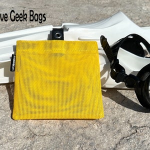 CLEARANCE! Small Dive Mesh Pouch w/ Grommet