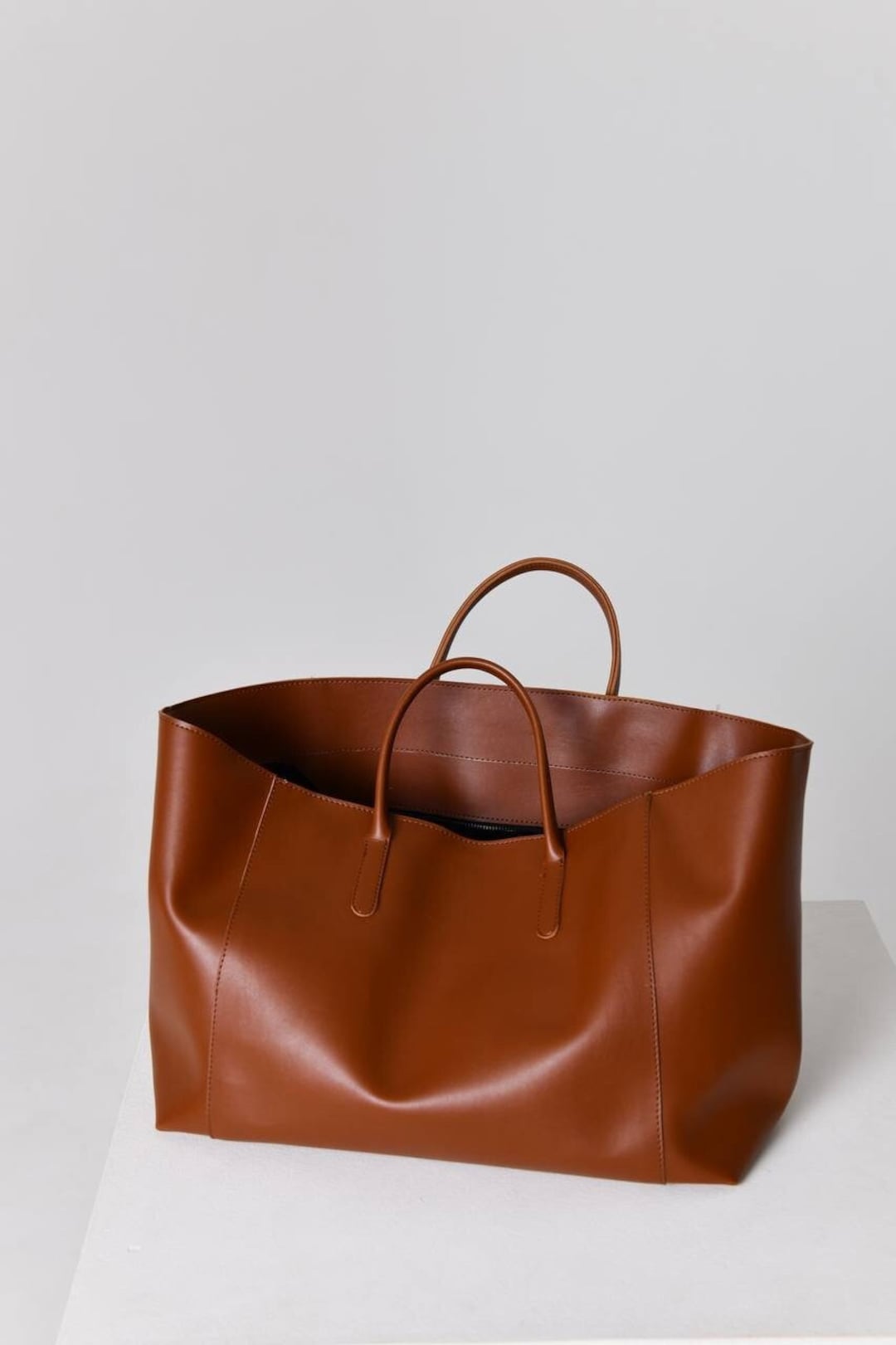 Large Y Grained Leather Tote Bag main image 0