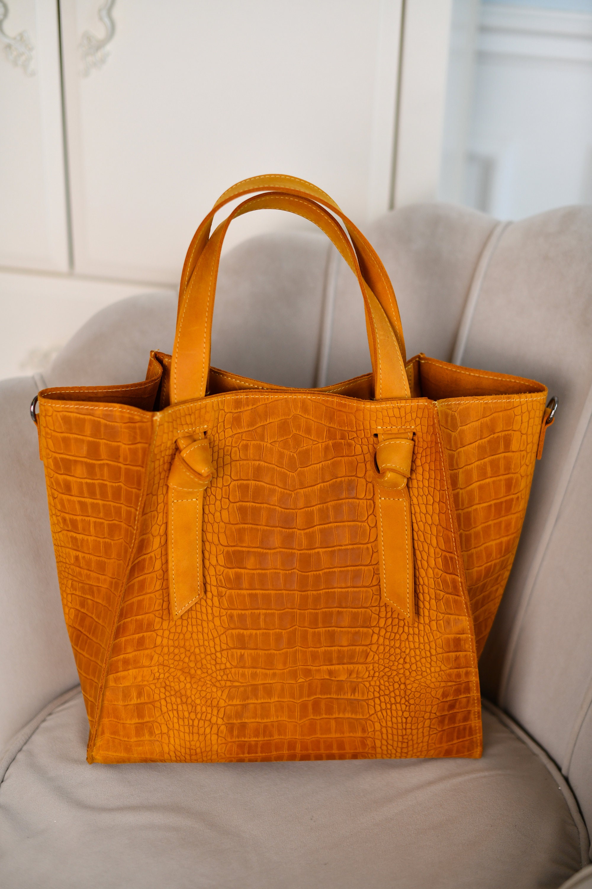 VIMODA PARIS, Mustard Women's Handbag
