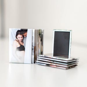 Knoopmagneten Aangepaste fotomagneten Gepersonaliseerd decor Cadeau voor moeder Fotomagneet Glasmagneet Vierkante magneetkaart 1e verjaardagscadeau