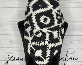 Schwarz & Weiß Azteken Cowl