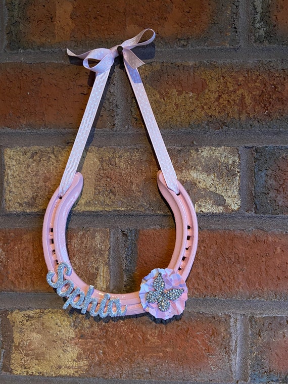 How to Make Painted Horseshoes as a Handmade Decoration or Gift - FeltMagnet