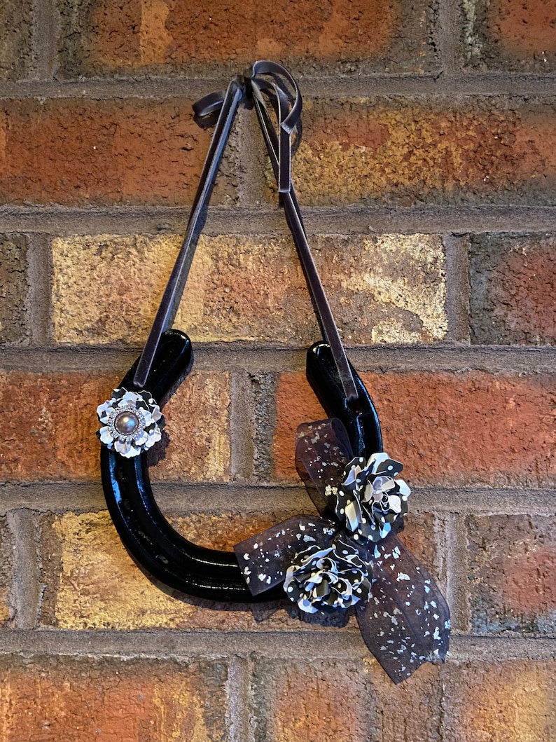 Black Horse Shoe/horse Shoe With Flowers/lucky Horse Etsy UK