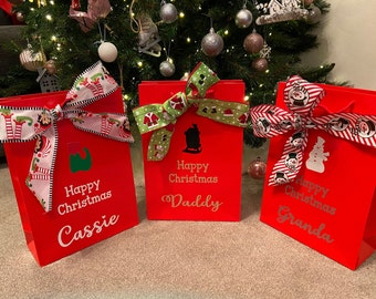 Red Personalised Christmas Gift Bags/Christmas Gift Bags/Happy Christmas Gift Bag/Gifts for her/Gifts for him/Gift Bag for Kids