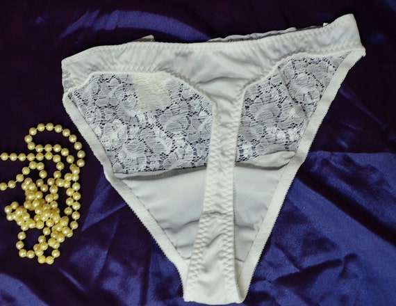 M VINTAGE BIKINI PANTIES NYLON SATIN LINGERIE LACE LACY SOFT KNICKERS For WOMEN M VINTAGE BIKINI PANTIES NYLON SATIN LINGERIE LACE LACY SOFT KNICKERS For WOMEN