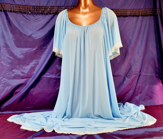 Lucie Ann Flowing Nightgown L 42