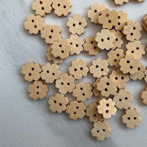 x10 Plain wooden flower shaped buttons, wood flower buttons, wood button, sweater buttons, sewing knitting crochet, small button, flower