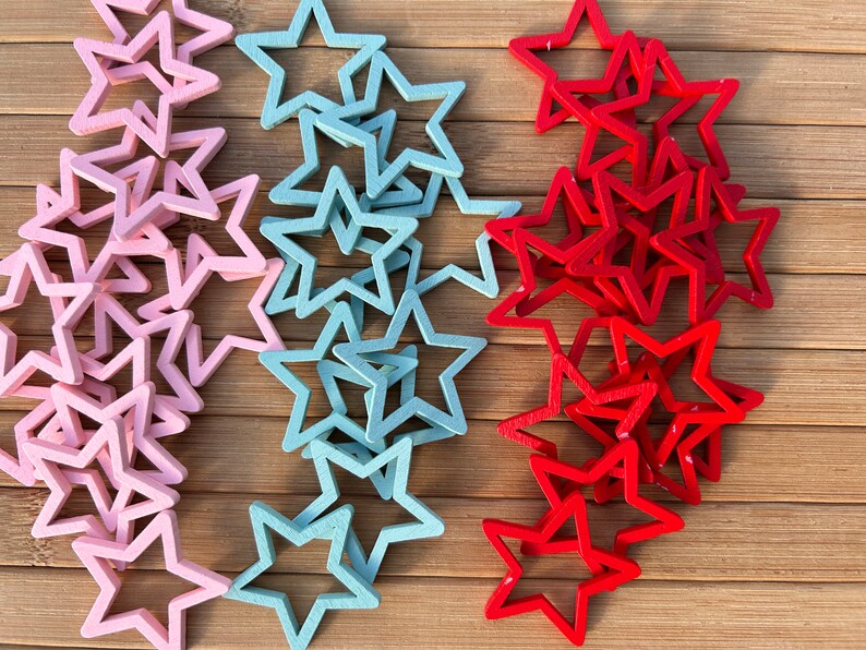 x10 Estrellas de madera con 35mm, decoración de bodas, estrellas de madera contrachapada, formas de madera, formas artesanales de madera, estrellas azules, rosas, rojas, estrellas de Navidad imagen 1