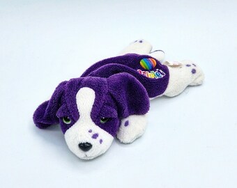 Gorro de Lisa Frank, gorro violeta de Lisa Frank, gorro de perro de Lisa Frank, peluche de Lisa Frank, peluche de perro de Lisa Frank, peluche de Lisa Frank