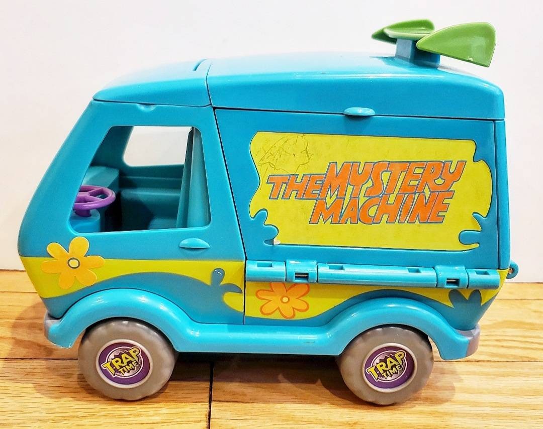 Mystery machine sales van toy