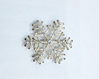 Vintage Snowflake Pin, Vintage Snowflake Brooch, Vintage Christmas Pin, Christmas Pin, Christmas Jewelry, Snowflake Jewelry, Winter Pin