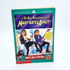 Mary-Kate and Ashley Book, The New Adventures of Mary Kate and Ashley, Olsen Twins Books, Olsen Twins Toys